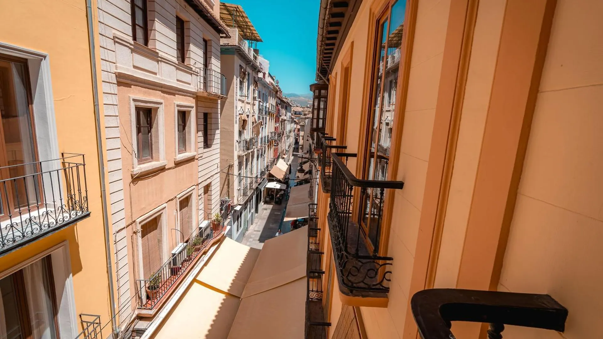 Qh Ayuntamiento 04 Apartment Granada Spain