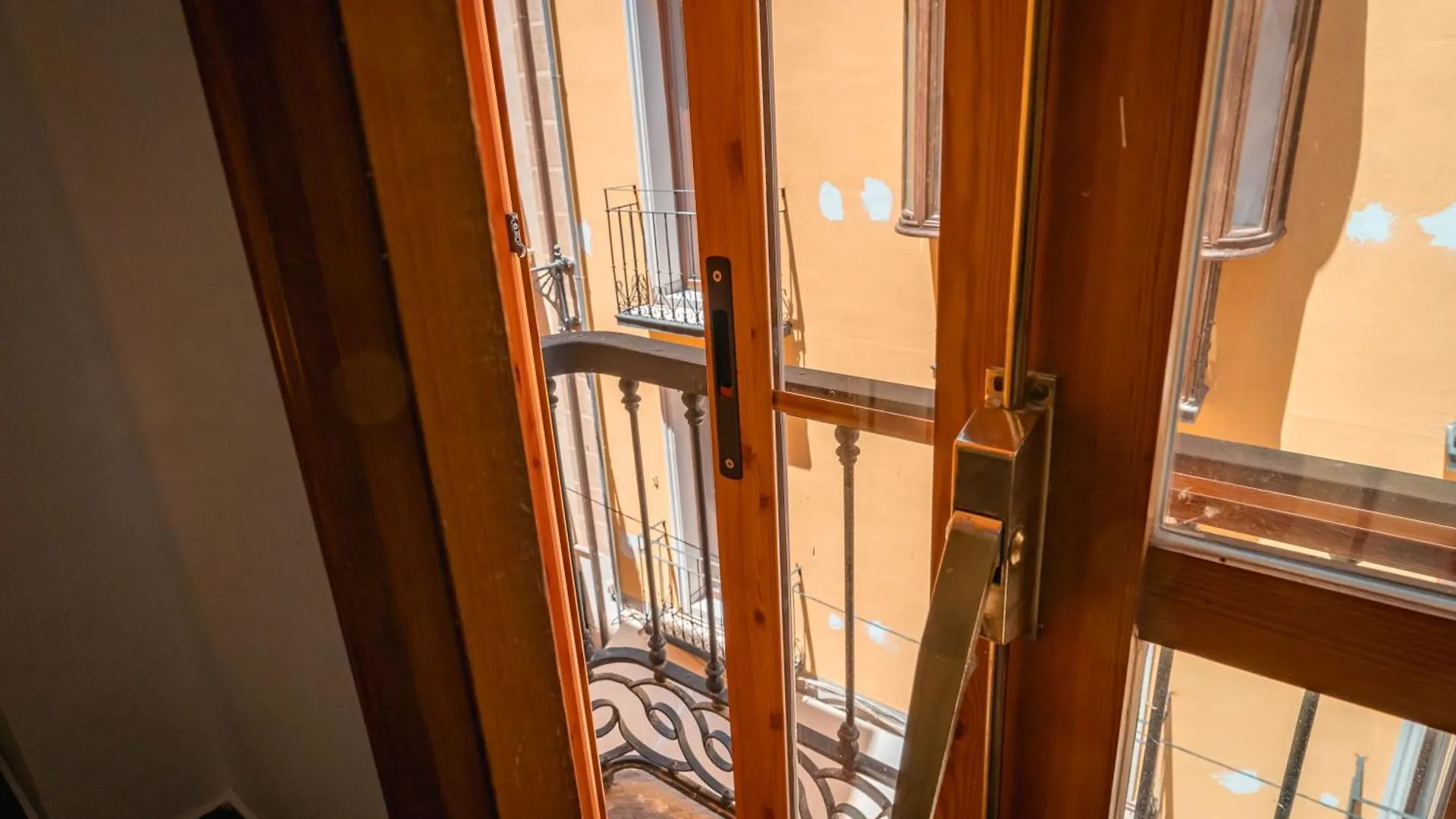 Qh Ayuntamiento 04 Apartment Granada
